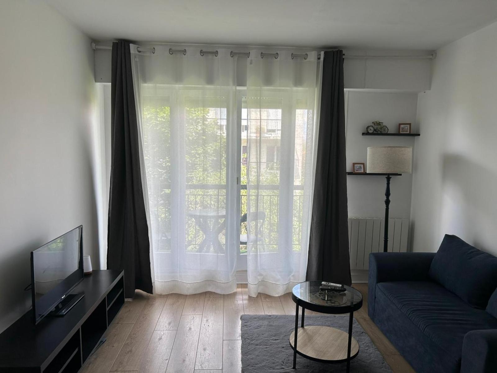 Studio Cosy, Calme Et Confort Villejuif Luaran gambar